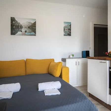 아파트 Beau Sejour 15 By Interhome